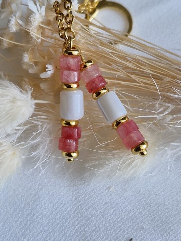 Boucles d'oreilles pendantes avec perles heishi calcédoine rose